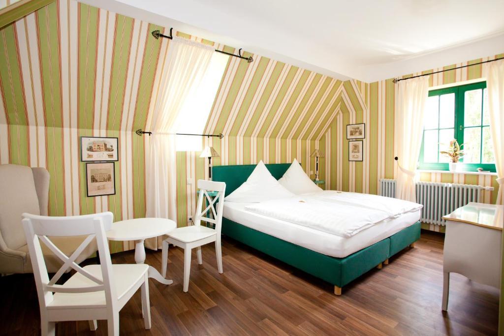 Gastwirtschaft & Hotel Hallescher Anger ناومبورغ الغرفة الصورة