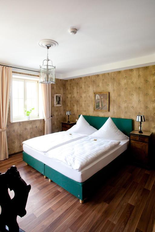 Gastwirtschaft & Hotel Hallescher Anger ناومبورغ الغرفة الصورة